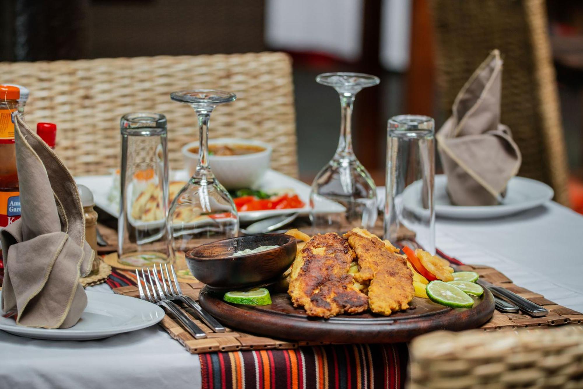 Buffalo Safari Lodge Katunguru Ngoại thất bức ảnh